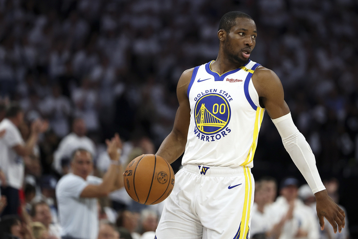 场均24分，一年只有600万，库明加，你还敢要顶薪吗？